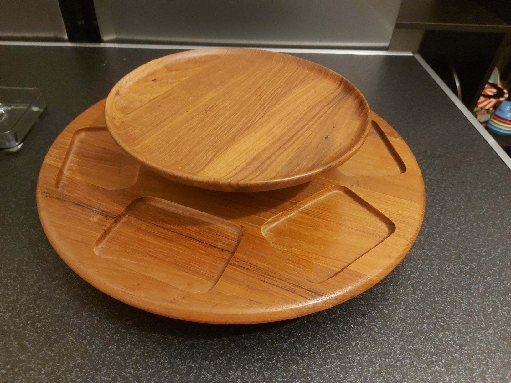 Piatti di portata: Digsmed Danmark Teak Drehteller Lazy Susan – Nuovo (secondo la descrizione) da Ostermundigen venduto da son_vd9k 6