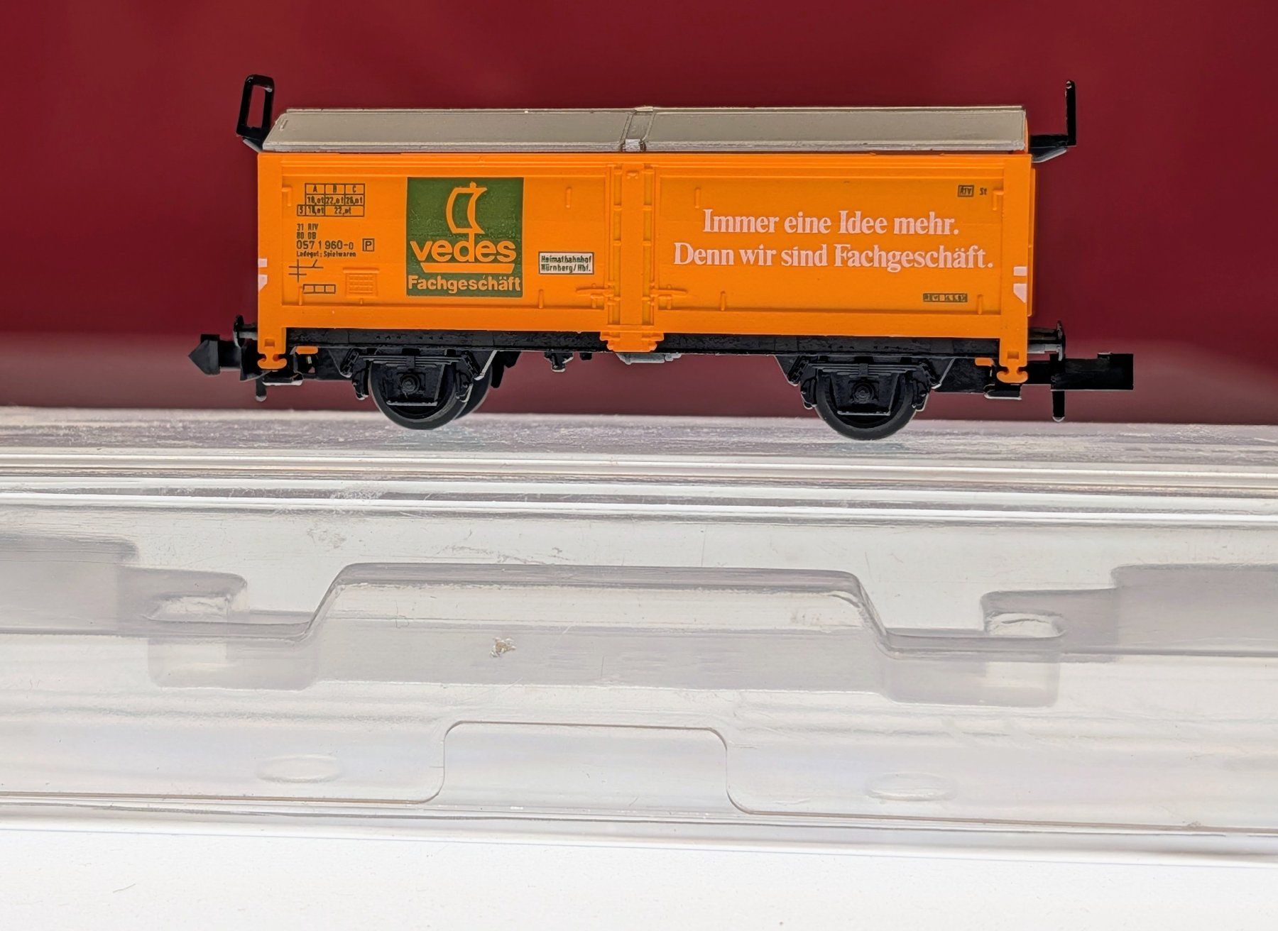 Trix Modelleisenbahnen: Spur N Güterwagen "vedes" – Gebraucht aus Reinach BL von angus74 2