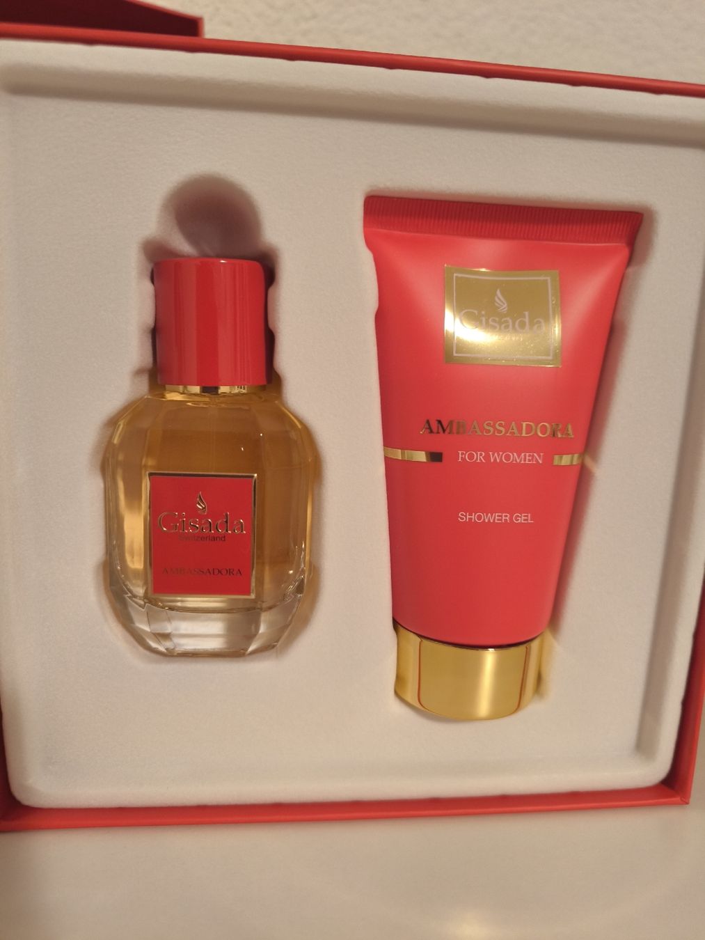 Gisada Profumi & Eau de Toilette: Gisada Ambassadora Set – Nuovo e nell'imballaggio originale da Rickenbach-Sulz venduto da Krisztike