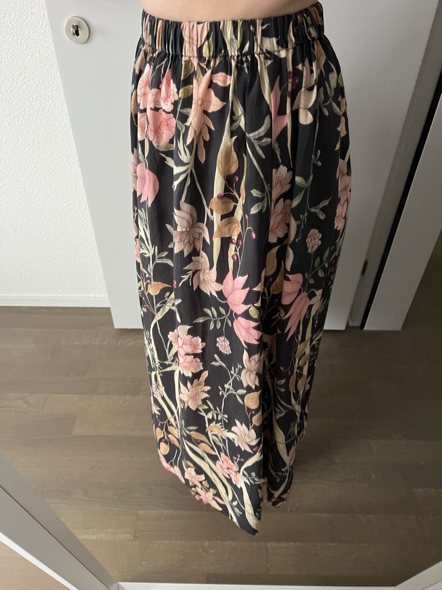 H&M Gonne: H&M Rock – Nuovo (secondo la descrizione) da Kriens venduto da Krienserin_T