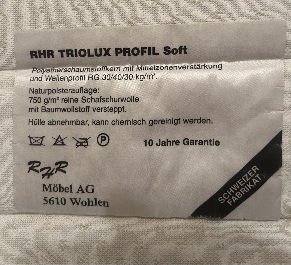 Lits: Jugendbett mit Kommode  – D'occasion à Büttikon AG par Jahacymipa.01 4