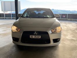 Mitsubishi Lancer SB 1.8