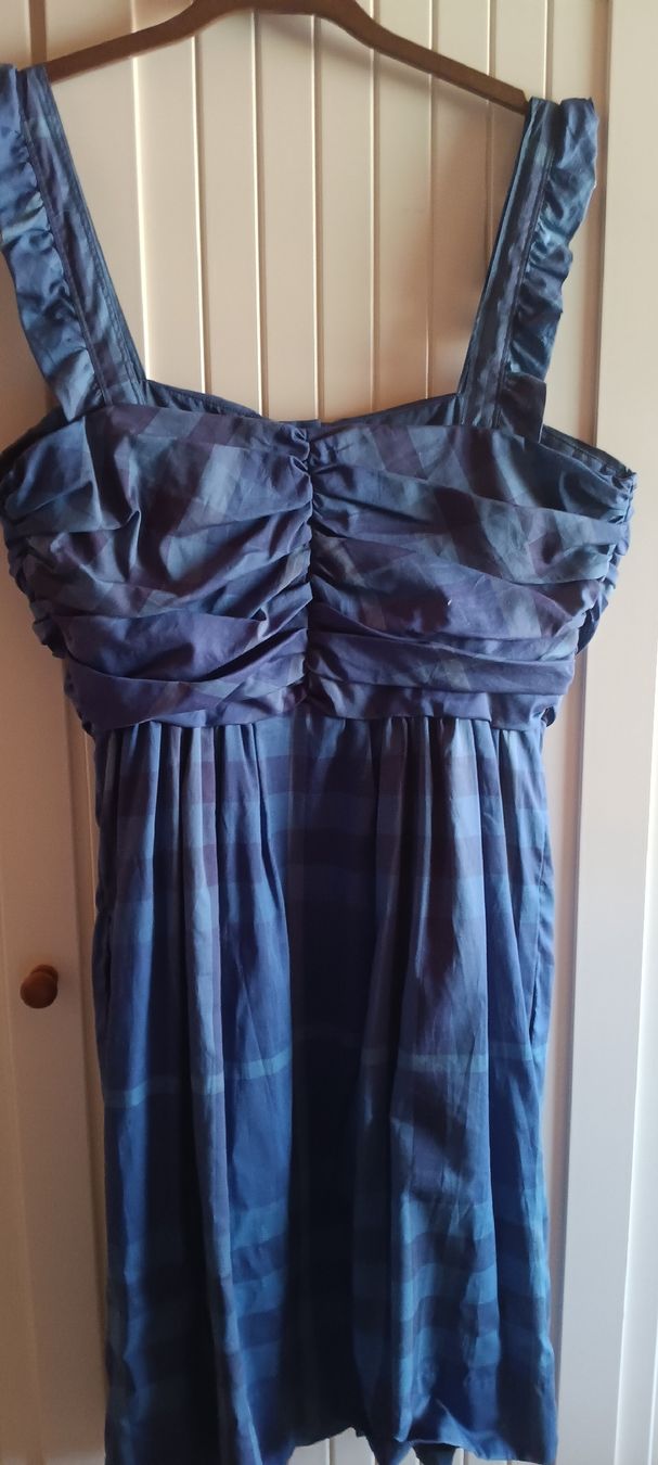 Burberry Robes: Burberry Kleid, Neu! – Neuf avec emballage d'origine à Maienfeld par Andyr44 2