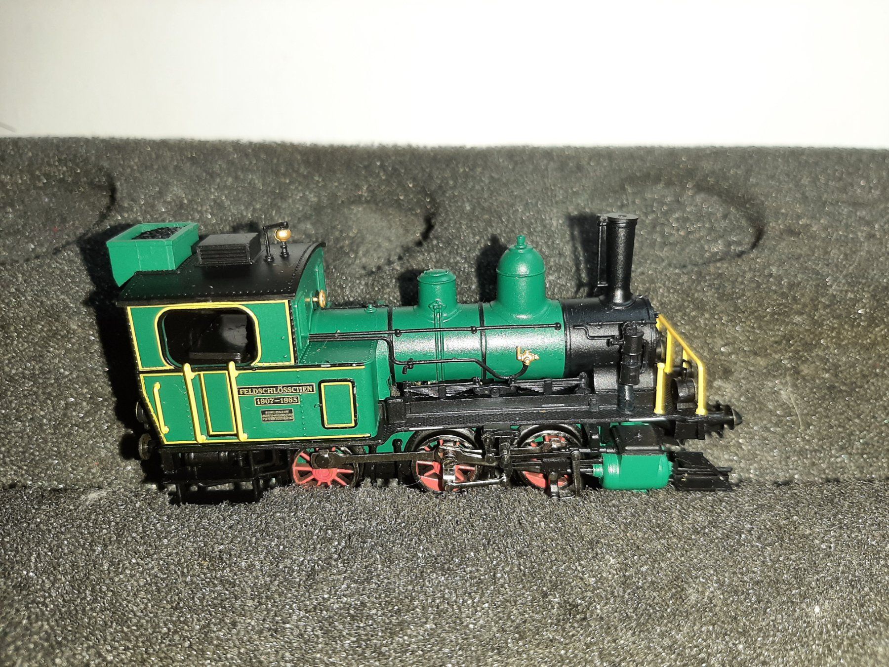 Liliput Modelleisenbahnen: LILIPUT L103324 FELDSCHLOSSCHEN – Gebraucht aus Avully von RIVALIS