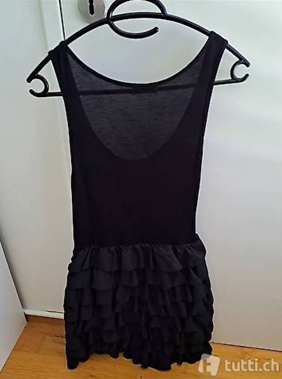 Vestiti: Kleid schwarz Vero Moda Grösse 34 – Usato da Winterthur venduto da ste_jhr6