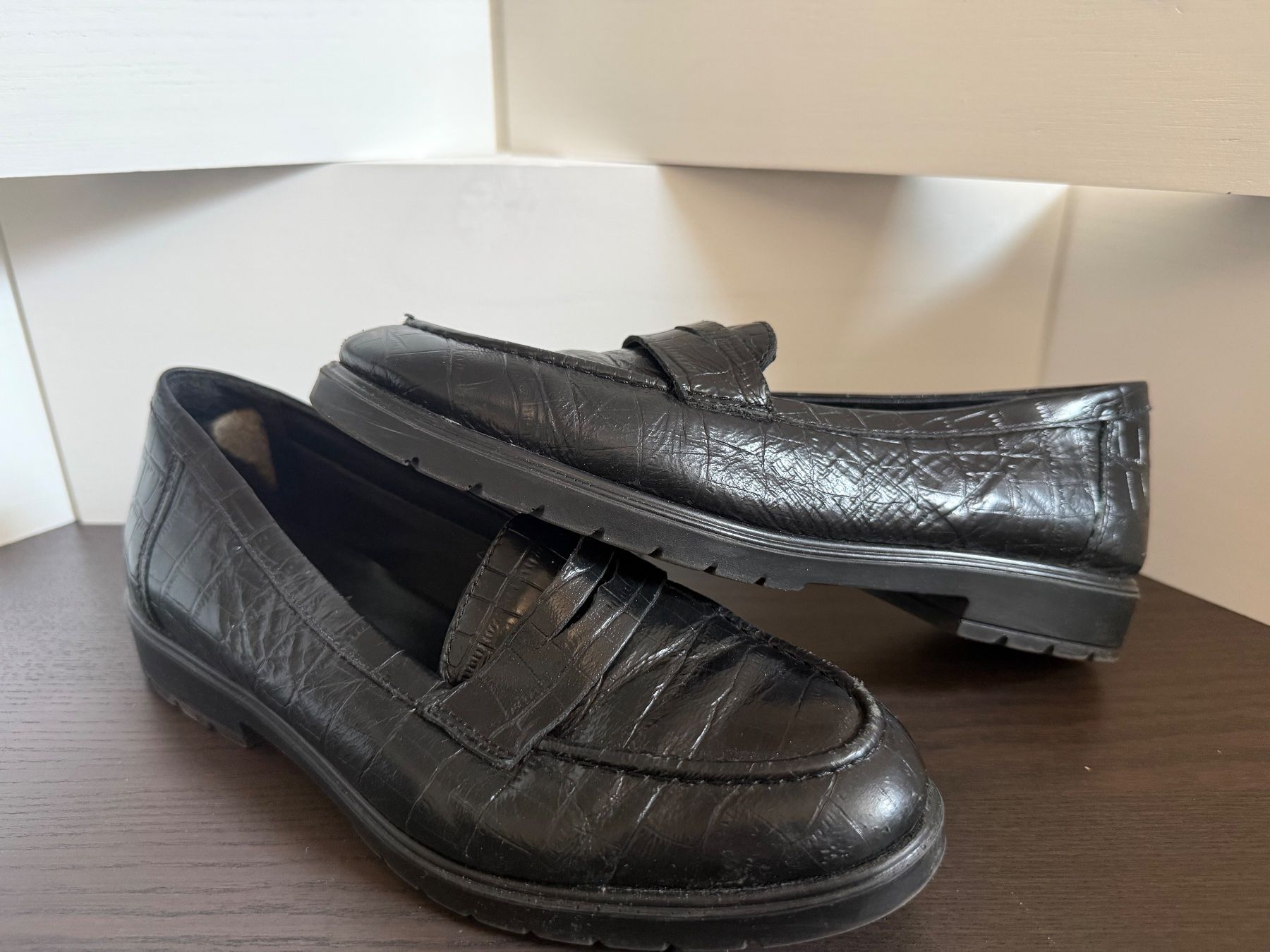 Damenschuhe: Schwarze Leder-Loafer Gr. 38 – Gebraucht aus Goldach von jil_vnd8
