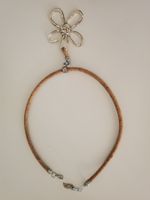 Edel Kork Halsband Amulett Metall Blume Blatt am Verschluss