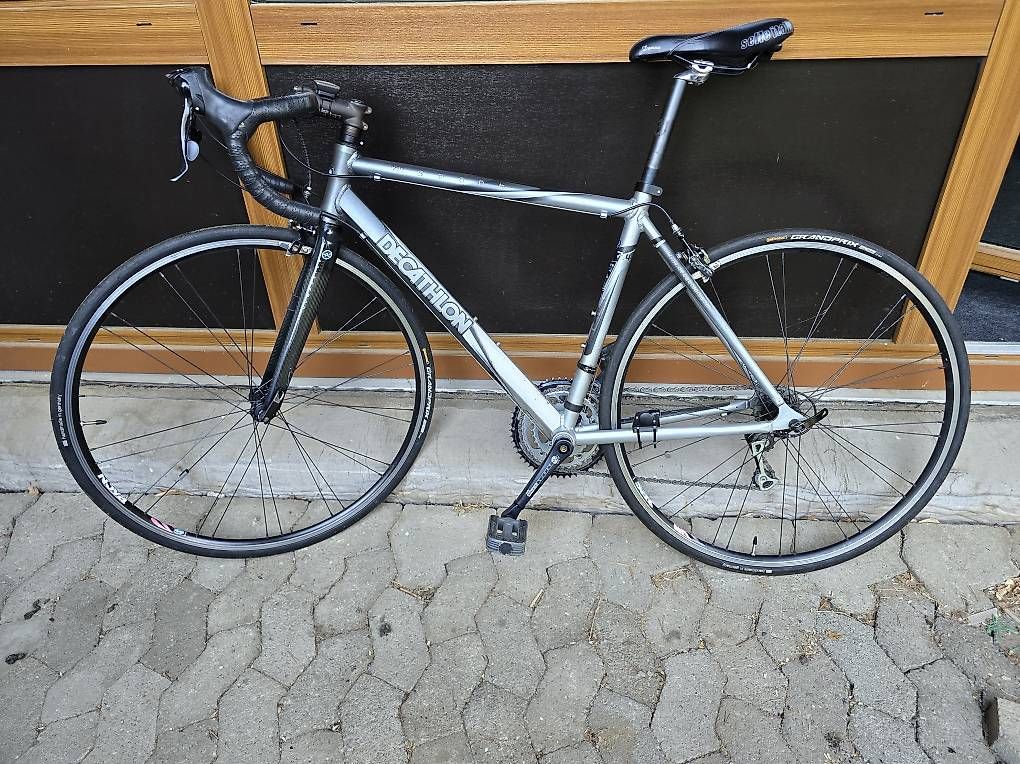 Velos: Velo route decathlon 105 taille M/L – Gebraucht aus Lausanne von mer_2llf