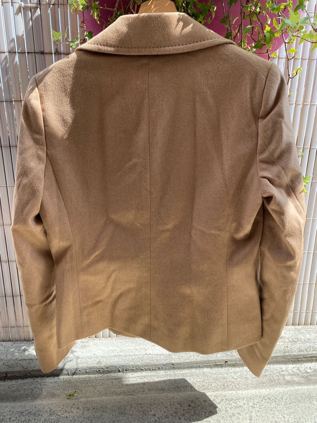 Max Mara Giacche: MAX MARA - Blazer chameau - taille CH 40 – Nuovo (secondo la descrizione) da Genève venduto da Lucie.hwrth 1