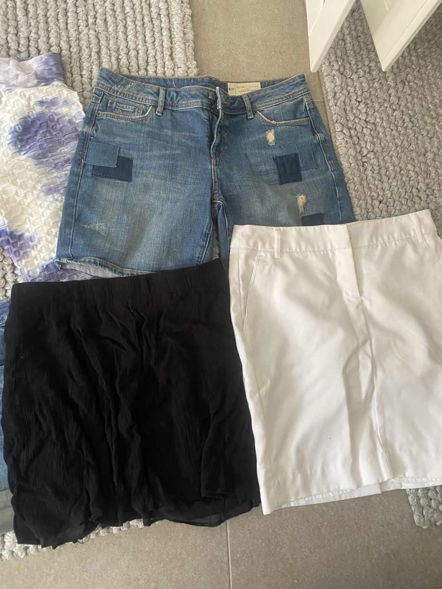 Lotti di vestiti: Kleiderpaket – Usato da zürich venduto da mane02 6