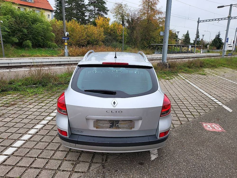 Automobili: Renault CLIO 1.6 16V Kombi – Usato da Winterthur venduto da prontydinamico 1