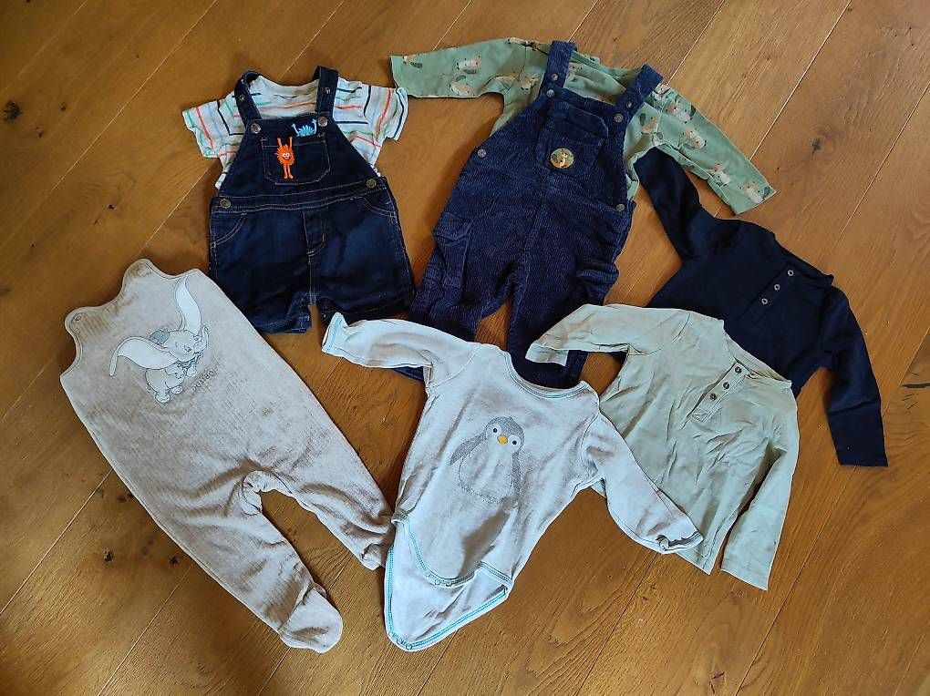 Lotti & Set di vestiti: Kleiderpaket Grösse 74, neuwertig – Usato da Igis venduto da Ricema