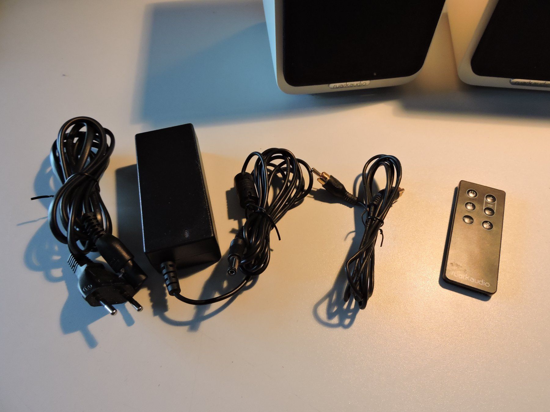 Ruark Casse acustiche: Ruark Audio MR1 Bluethooth Lautsprecherset Weiss – Usato da Hauptwil venduto da Borusse01 9