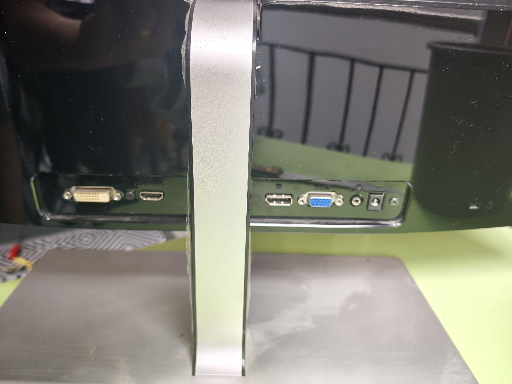 AOC Monitor: Monitor AOC 2879VF 4K – Usato da Sarnen venduto da Laut_musik 3