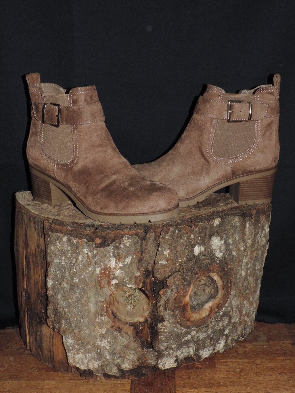Scarpe da donna: bottines beiges effet daim – Usato da Genève venduto da Axelle333 2