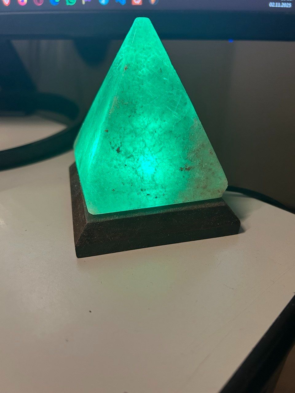 Lampade: Lampada Piramide Multicolore USB – Usato da Giubiasco venduto da LorisVale