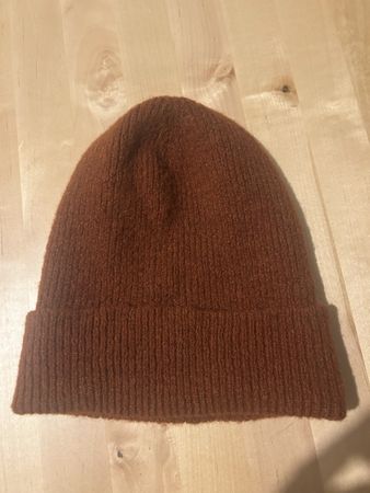 Bonnet marron taille unique pour l'hiver, comme neuf 🧢