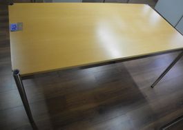 USM Haller Bürotisch, Nr. 17d