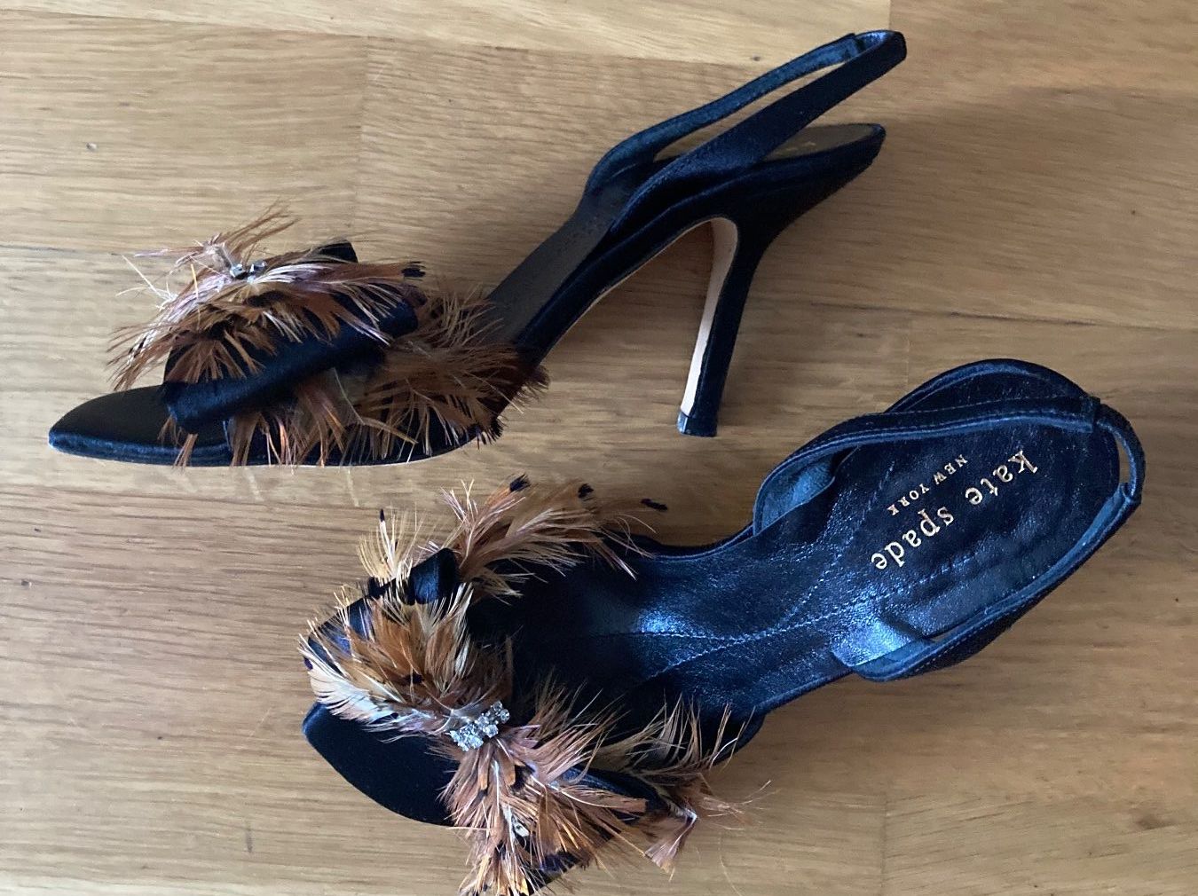 Kate Spade Scarpe da donna: Kate Spade Sandals with Feathers,  36 – Usato da Luzern venduto da AM2nd