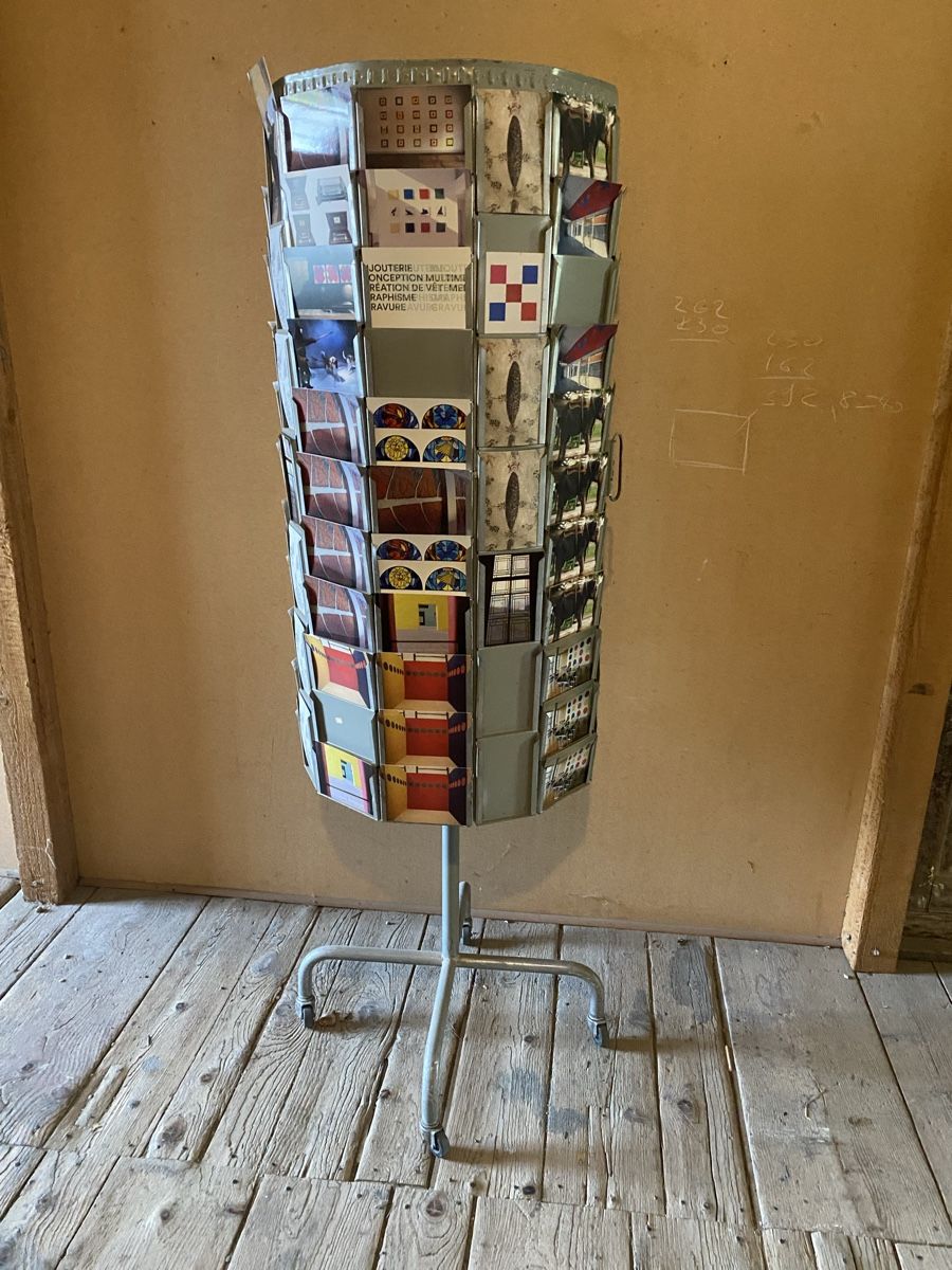 Allestimento di negozi e stand fieristici: Présentoir vintage cartes postales  – Usato da Lausanne venduto da Csamadhi
