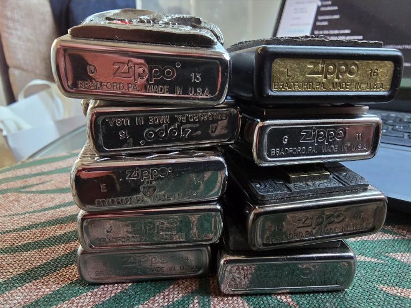 Zippo Accendini: Zippo Sammlung – 9 Stück – Usato da Niedergösgen venduto da Baumaterial_schweiz 1