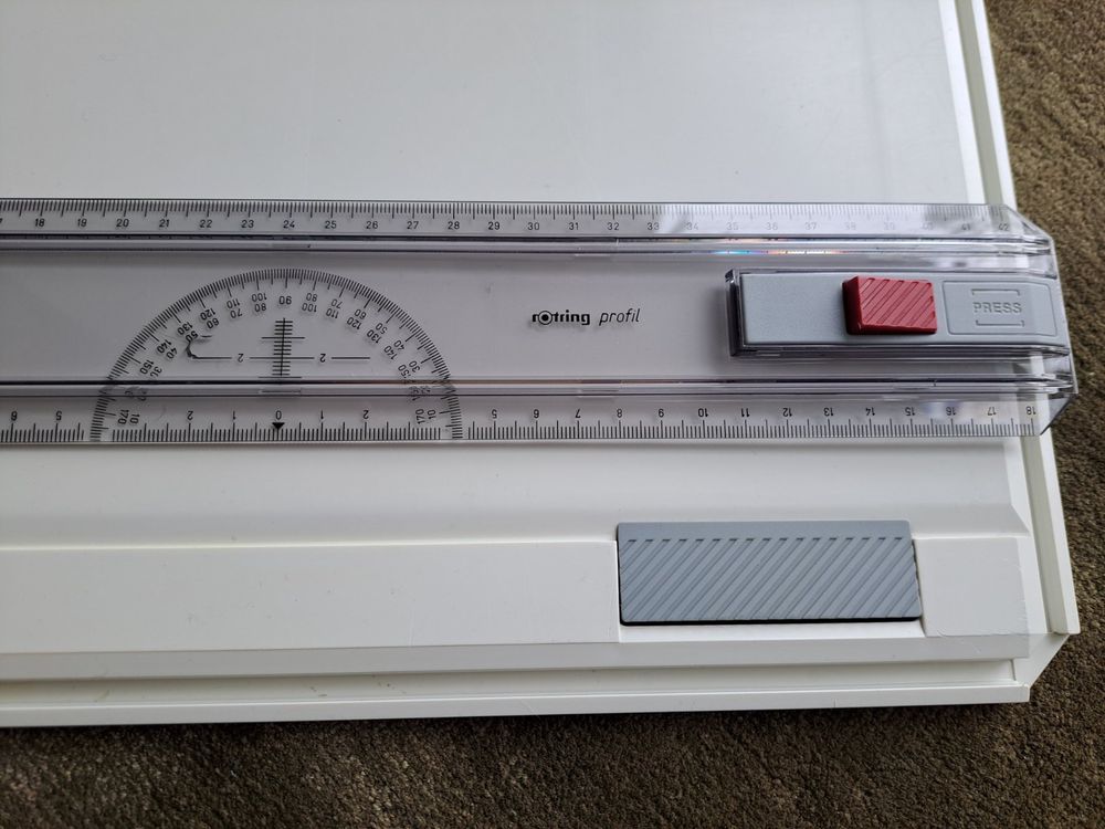 WinHUb A3 Zeichenbrett 51×37cm - Verstellbarer Zeichenwinkel Mit Lineal & Zubehör