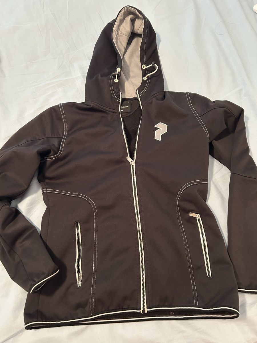 Peak Performance Jacken: Peak Performance Jacke S  – Gebraucht aus Zürich von whitelily