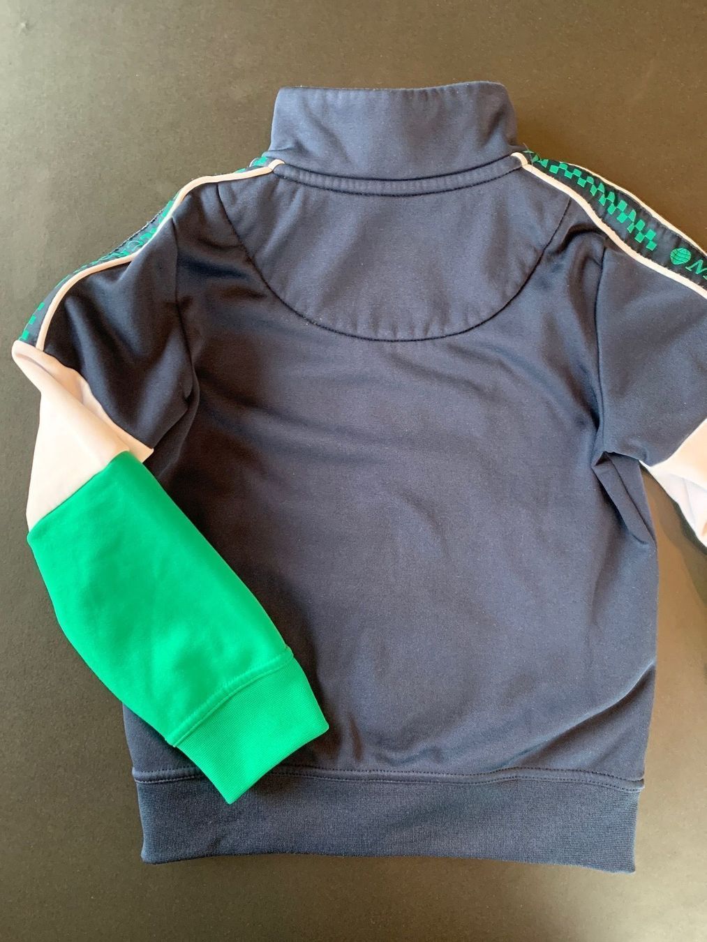 Pullover & Sweatshirts: Sweatjacke 110/116 – Gebraucht aus Benken ZH von Pinot2015 2