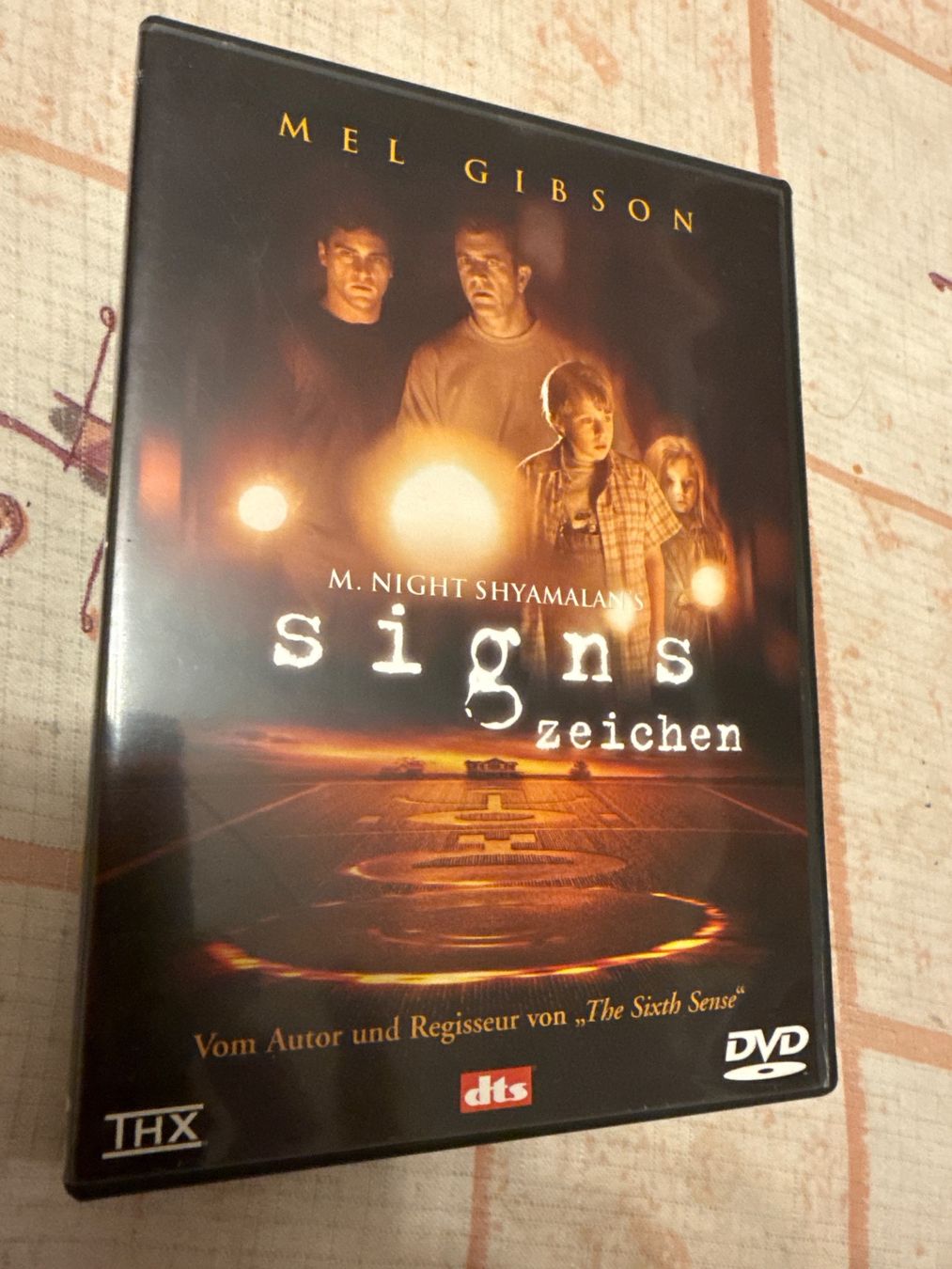 Tutti i DVDs: Signs – Usato da Schaffhausen venduto da D-MAC