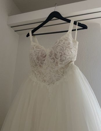 Wunderschönes Brautkleid Ivory, Grösse 36, guter Zustand