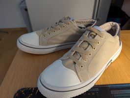 Sneakers beige Grösse 42 guter Zustand