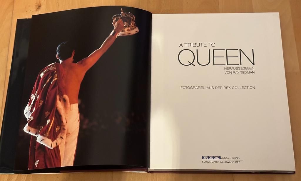 Bücher: Queen Foto Buch (Live, Studio & Backstage) – Gebraucht aus Belp von B7L0 3