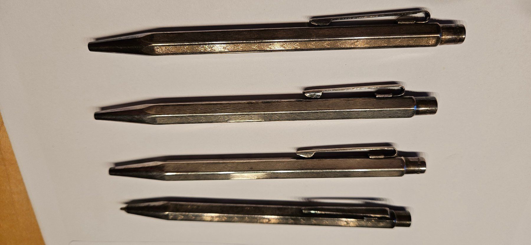 Caran D'Ache Stifte & Marker: 4 Stk Kugelschreiber SILBER – Gebraucht aus ZIHLSCHLACHT von Raja9 3