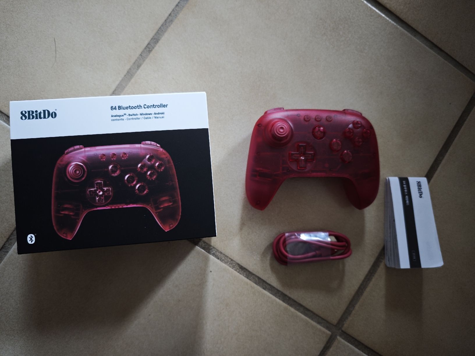 8BitDO Controller: 8BitDo 64 Bluetooth Controller rot transparent neu – Neu und originalverpackt aus Leibstadt von Rova 3