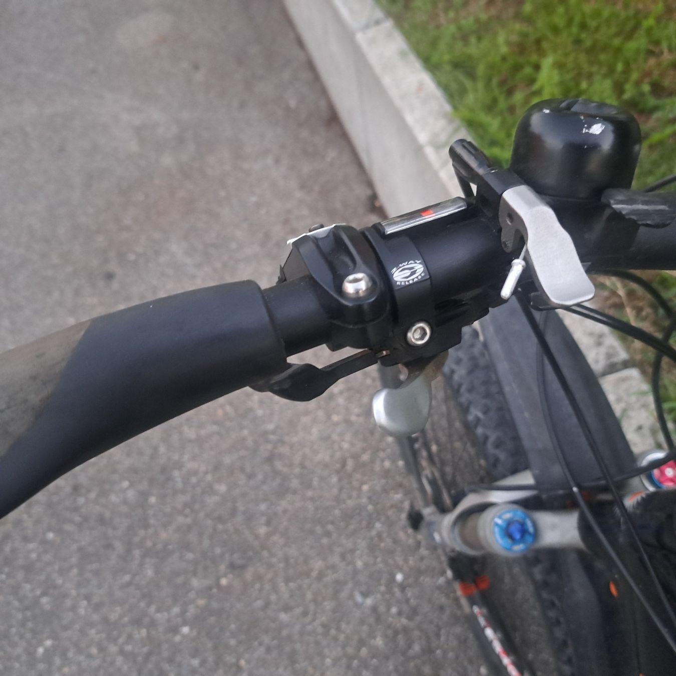 Biciclette: bike mit guten komponenten – Difettoso da Benzenschwil venduto da 007tinu 4