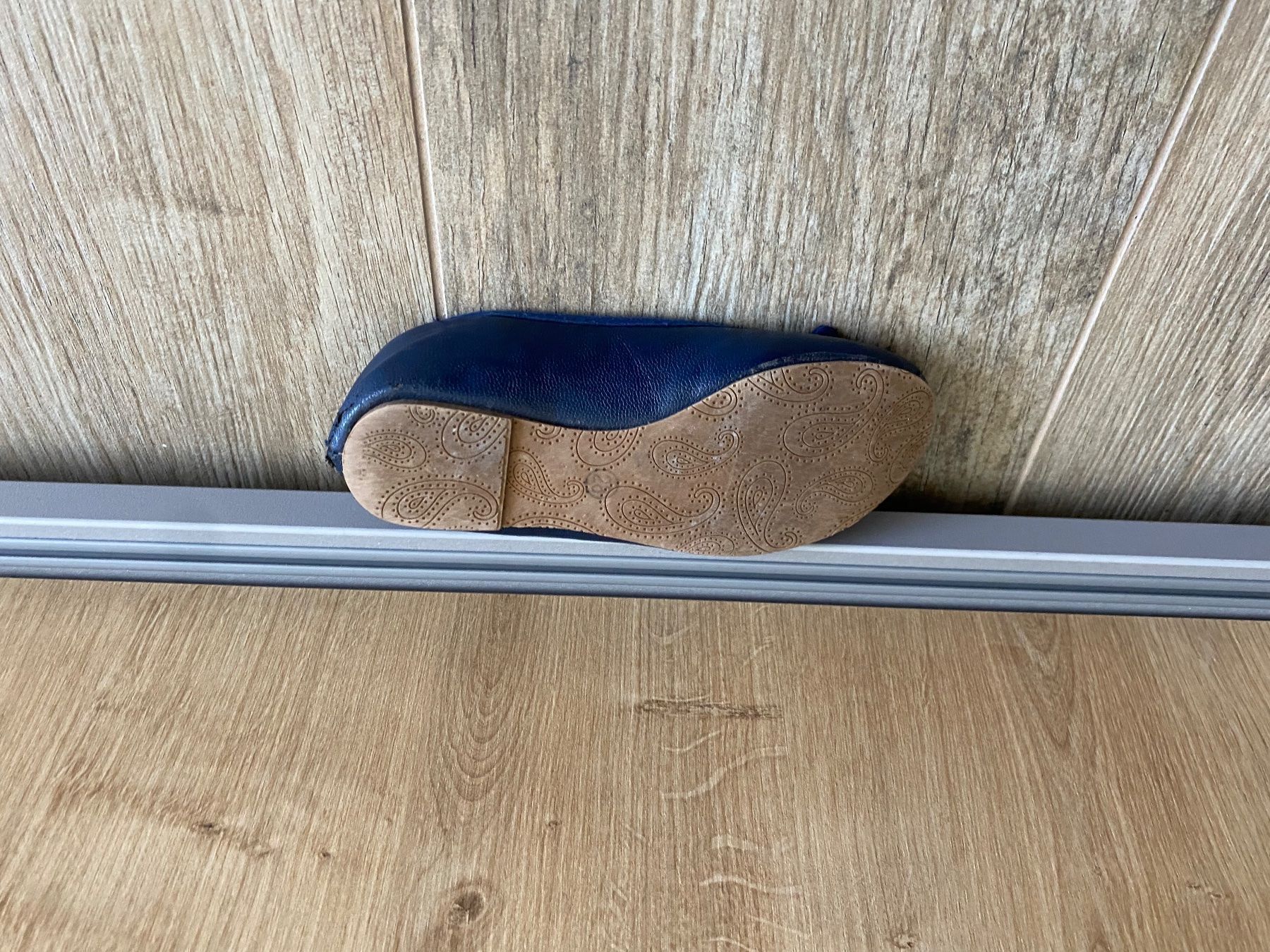 Scarpe per ragazze: Blaue Ballerinas Gr. 28 – Usato da Goldau venduto da AdrianSZ 3