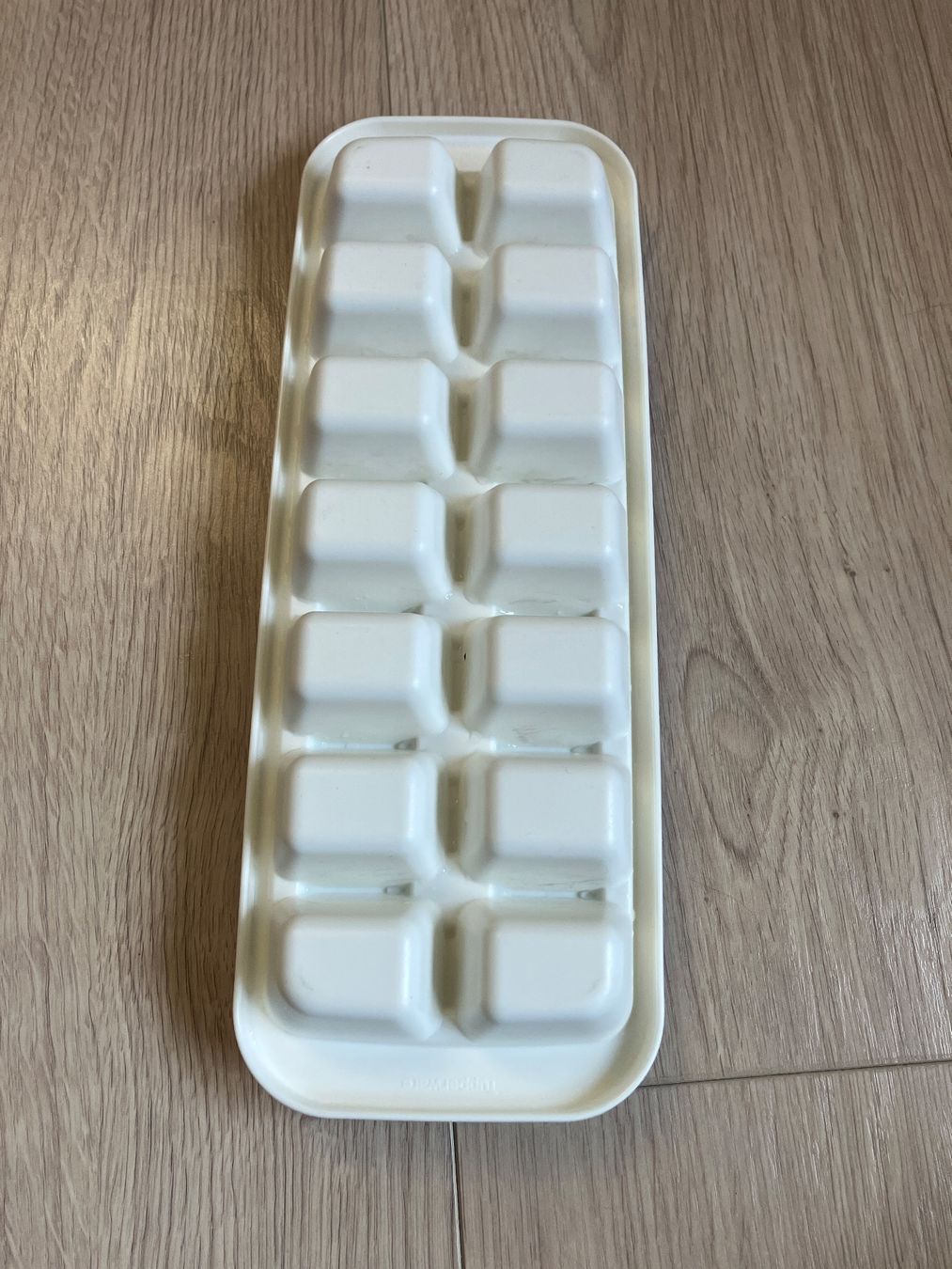 Tupperware Behälter & Ähnliches: Tupperware Eiswürfelform alt – Gebraucht aus Ehrendingen von eli_dr72 3