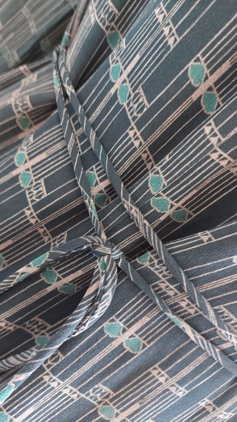 Nile Vestiti: Nile Kleid gr,S – Nuovo (secondo la descrizione) da langenthal venduto da rundholz7 5