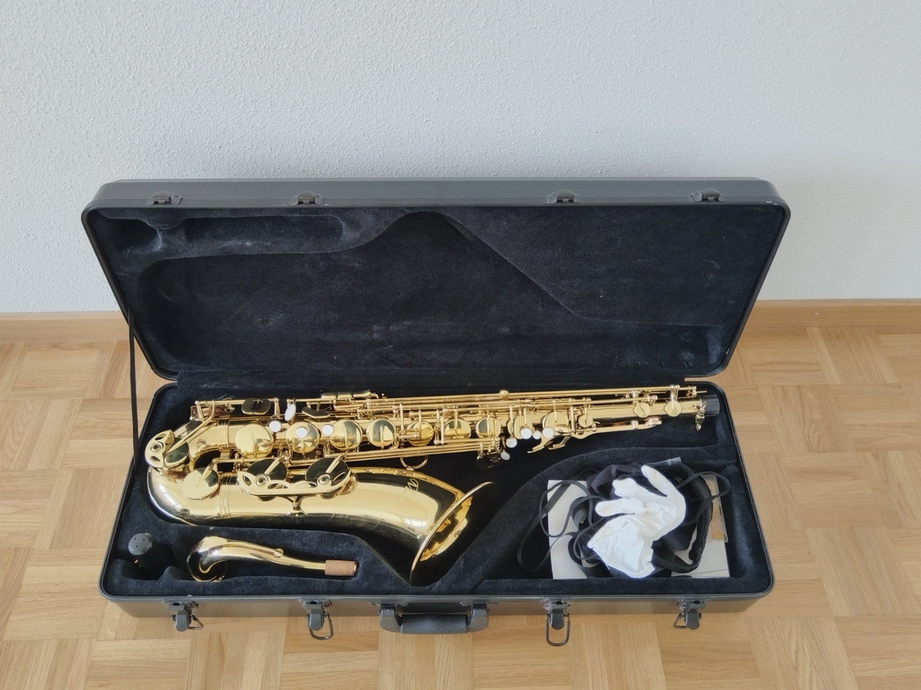 Strumenti musicali: Saxophon Tenor Monzani – Usato da Reinach AG venduto da Robinho_98 1