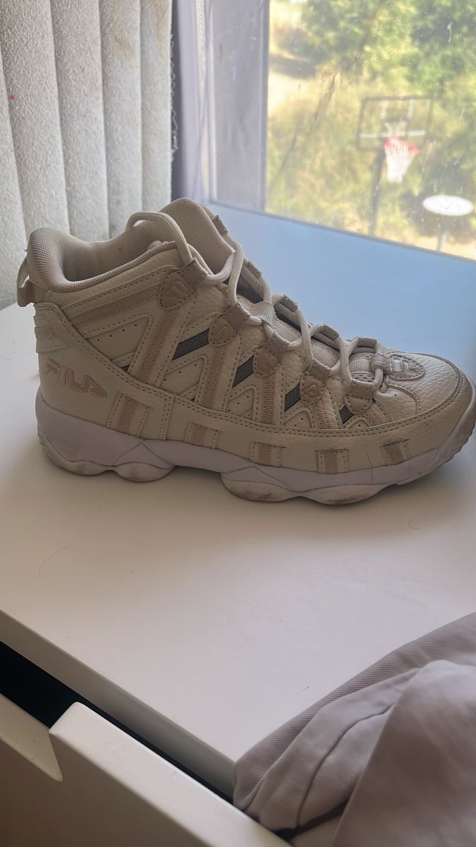 Fila Herrenschuhe: Baskets Fila beige taille 36 neuve – Neu (gemäss Beschreibung) aus Peseux von vig_tkt6