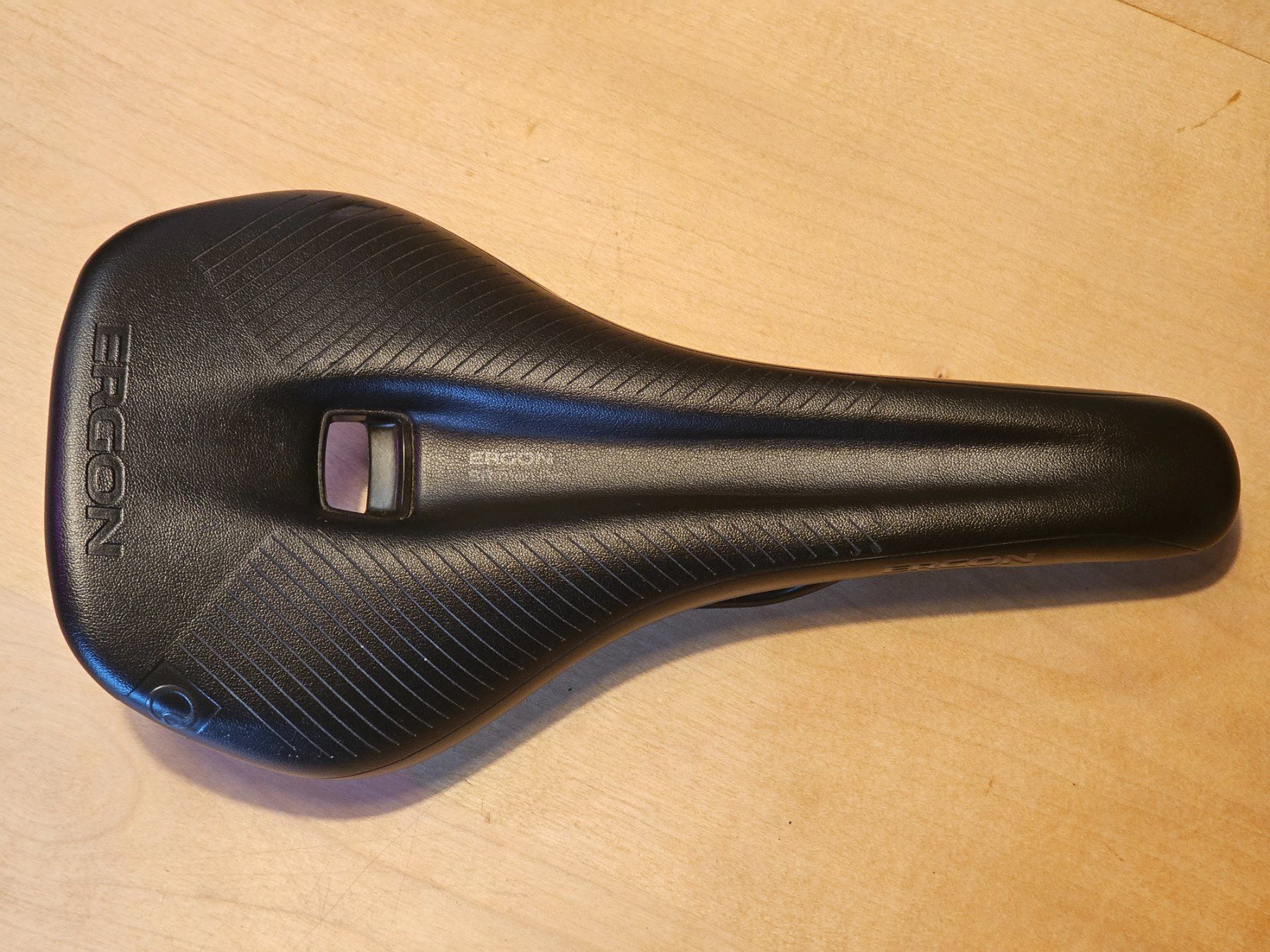 Ergon Pezzi di ricambio: Ergon Sattel SM  Pro Men, small/medium, wenig gebraucht – Usato da Pfäffikon ZH venduto da Gugus60 5