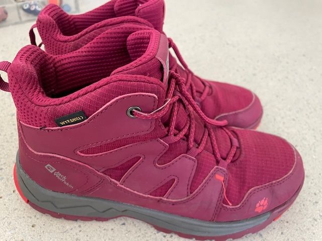 Jack Wolfskin Schuhe für Jungen: Wanderschuhe Jack Wolfskin - Grösse 38 (eher klein) – Gebraucht aus Zürich von LodgE-21