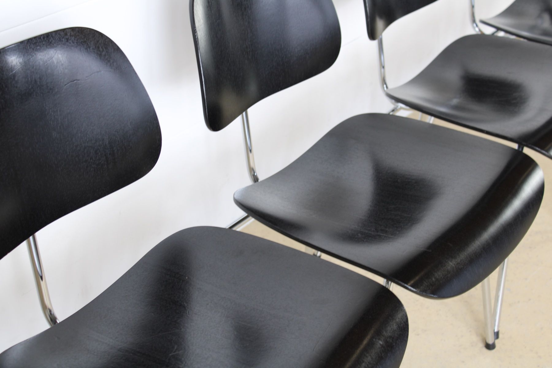 Vitra Sedie: Vitra DCM Stühle von Eames – Usato da Meinisberg venduto da atelier_TILIJA 4