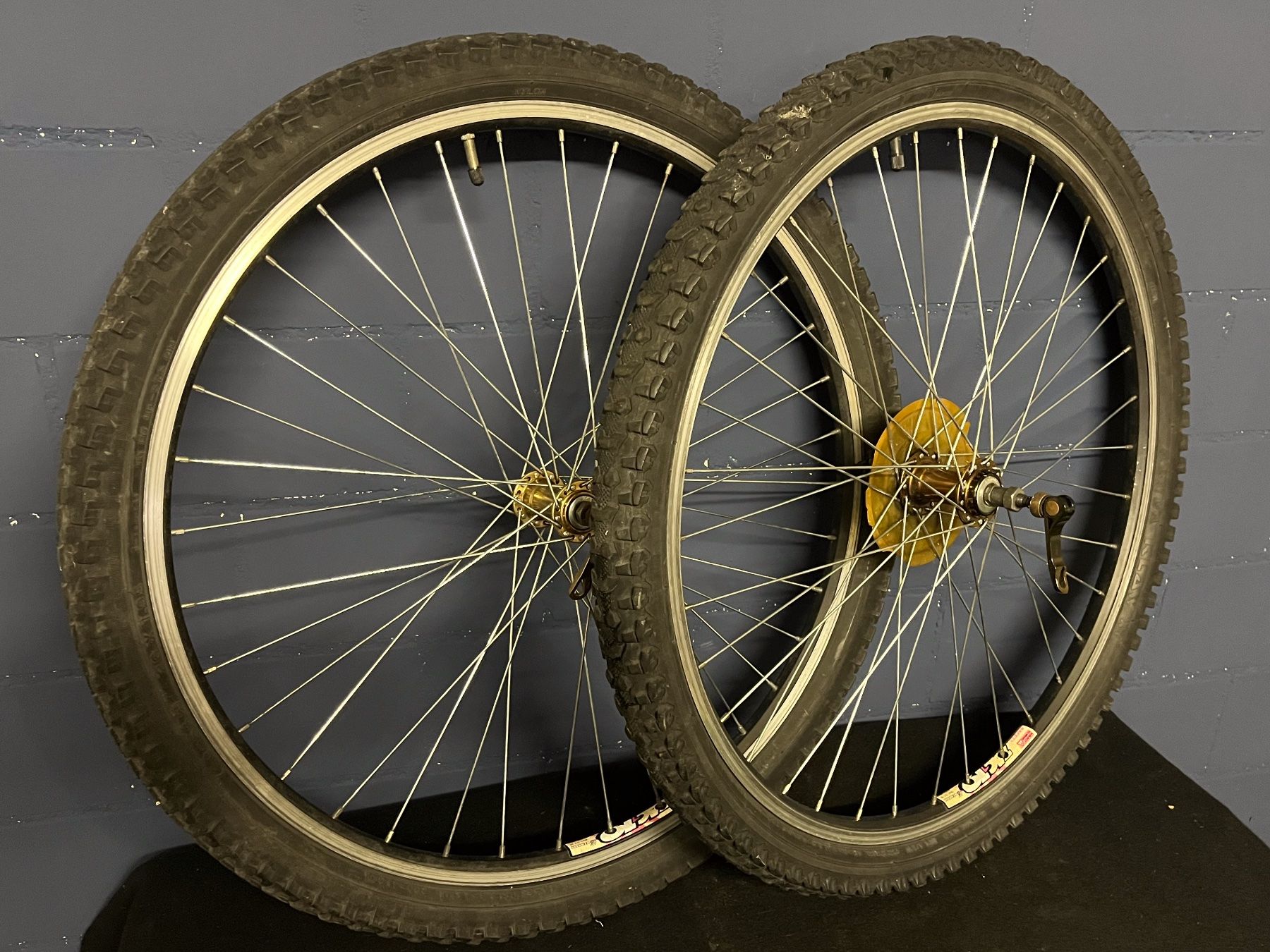 Pezzi di ricambio: Radsatz Mountainbike bereift – Usato da Zürich venduto da Lager_Zeughaus 5