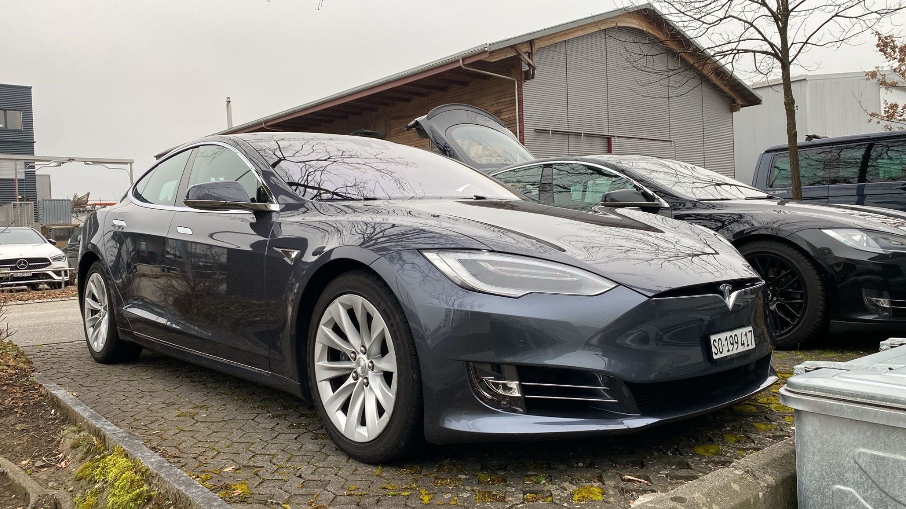 Tesla Automobili: Tesla Model S 90D Facelift – Free Supercharging – Usato da Neuendorf venduto da Yaskafa
