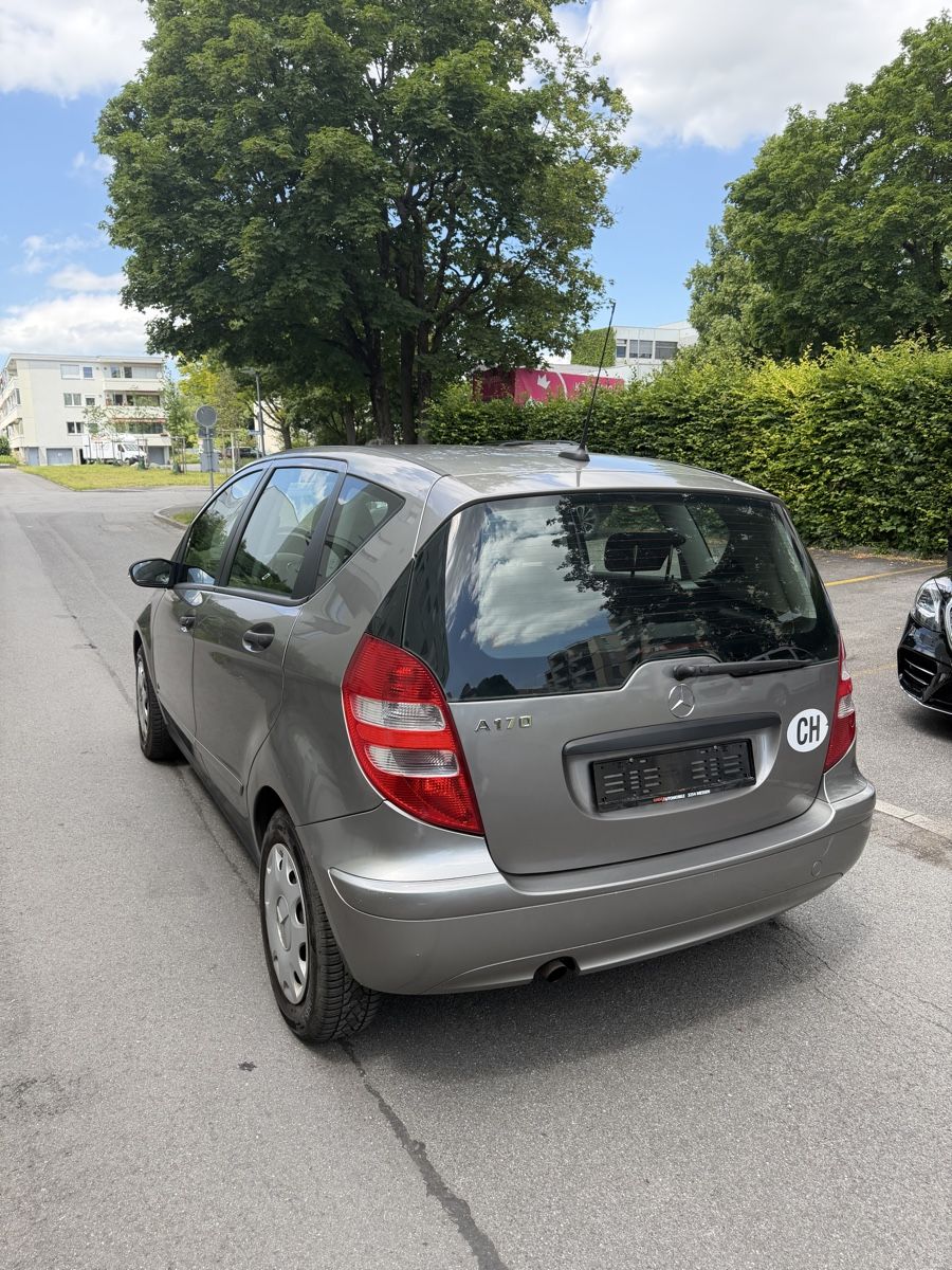 Mercedes-Benz Automobili: Mercedes A170 mit MFK – Usato da Thun venduto da illysh