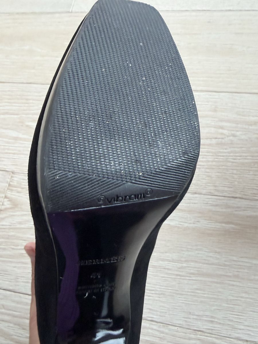 Hermès Scarpe da donna: Hermès Ankle Boots Wildleder schwarz  – Usato da Zürich venduto da Tinyfish 5