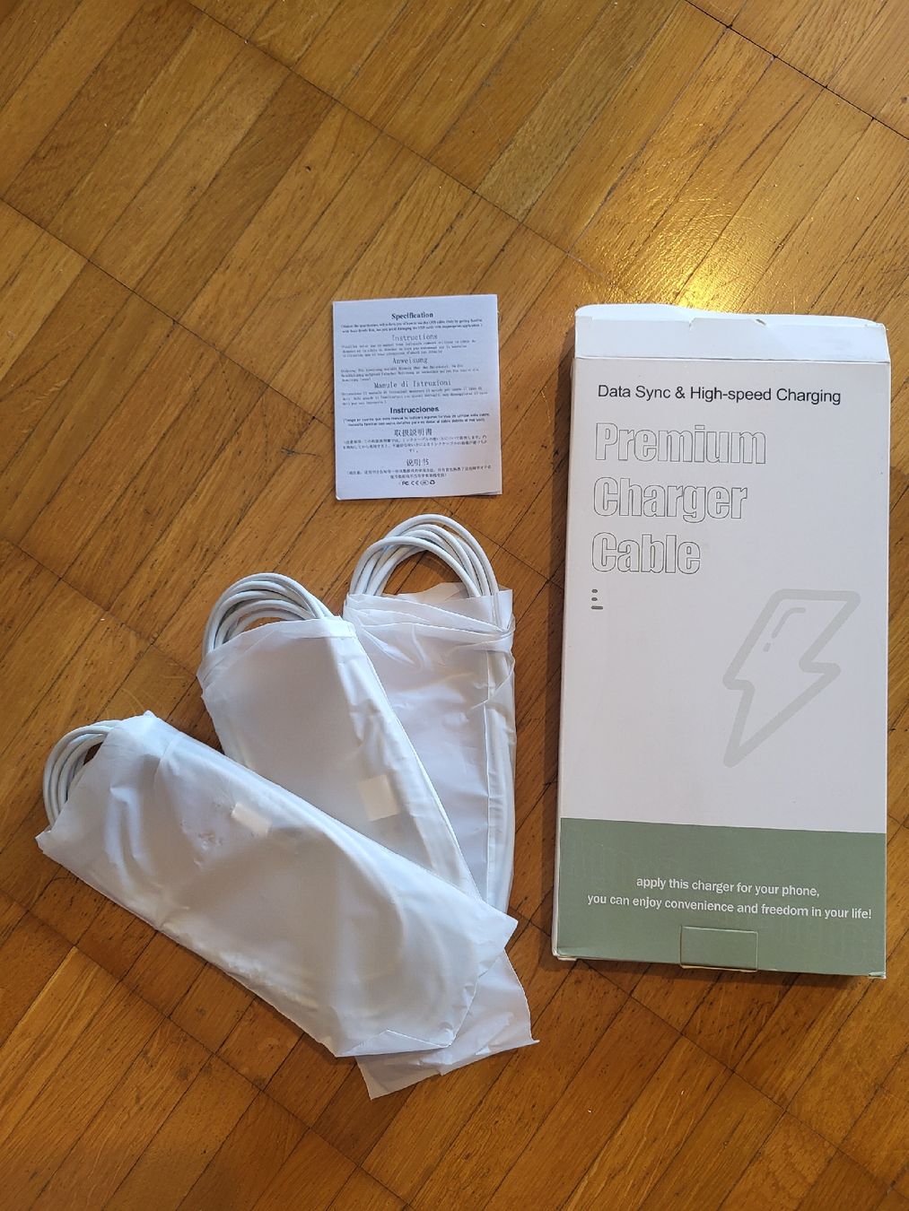 Apple Chargements: Premium Ladegerät Kabel 5x 3er Pack neu – Neuf avec emballage d'origine à Riniken par Melanie910