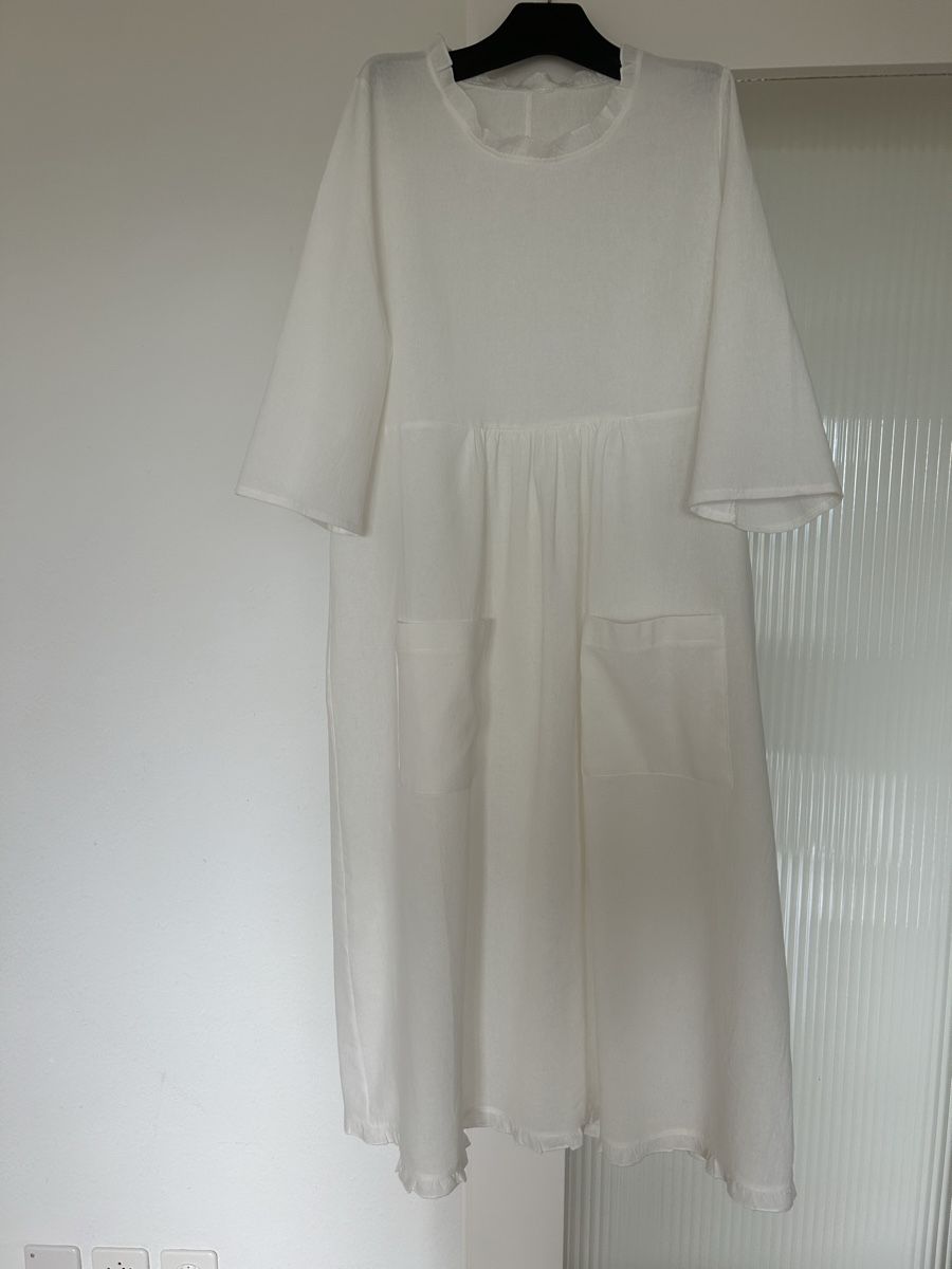 Vestiti: Kleid – Nuovo (secondo la descrizione) da St.Gallen venduto da tze_g7lv 1
