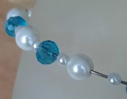 Hübsches Armband mit Glasperlen in Weiss und Türkis 💎